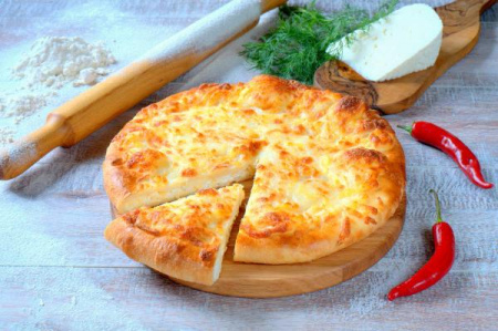 Осетинский пирог с сыром и шпинатом 